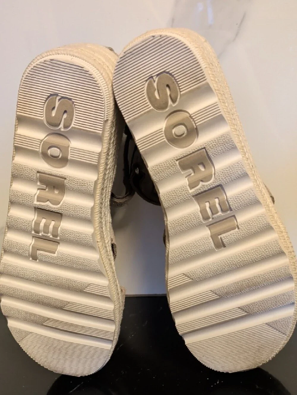 Sorel Cameron Multi Strap Wedge Sandals Size 8 Used Exc